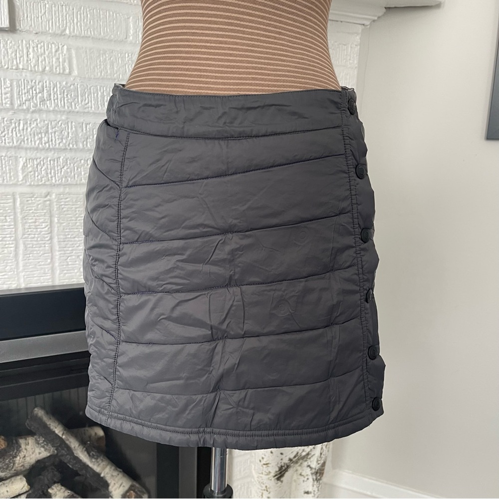 Smartwool Quilted Merino Lined Mini Skirt with side snaps, size Small EUC